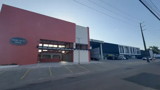Galpão/Depósito/Armazém para alugar, 9m² no Centro, Eusébio