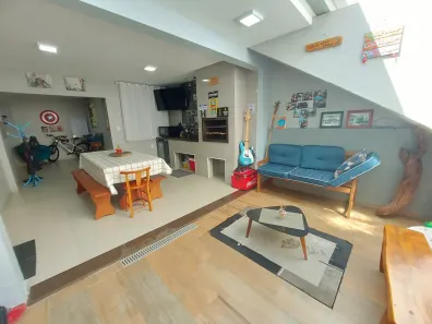 Imóvel Comercial com 6 Quartos à venda, 235m² no Capoeiras, Florianópolis
