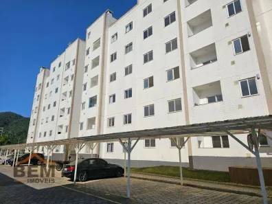 Apartamento com 2 Quartos para alugar, 69m² no Monte Alegre, Camboriú