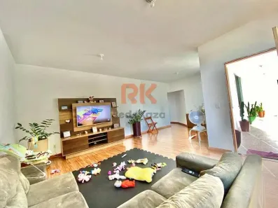 Casa com 5 Quartos à venda, 300m² no Alípio de Melo, Belo Horizonte
