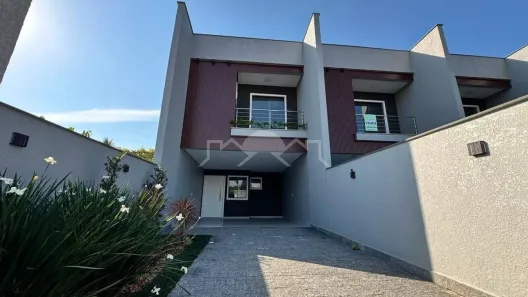Sobrado com 3 Quartos à venda, 124m² no Glória, Joinville