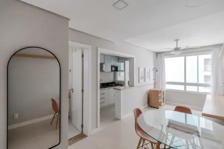 Apartamento com 1 Quarto para alugar, 47m² no Passo da Areia, Porto Alegre