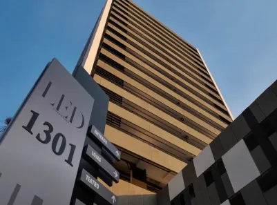 Sala Comercial para alugar, 557m² no Várzea da Barra Funda, São Paulo