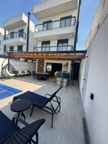 Casa de Condomínio com 4 Quartos à venda, 150m² no Parque Rincão, Cotia