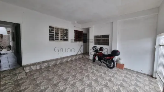 Sobrado com 6 Quartos à venda, 140m² no Conjunto Residencial Dom Pedro I, São José dos Campos