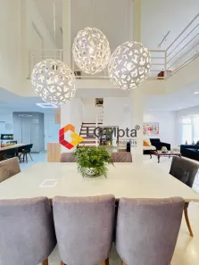 Casa de Condomínio com 4 Quartos à venda, 360m² no Vila Marieta, Campinas