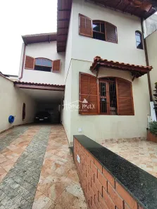 Casa com 3 Quartos à venda, 250m² no Parque Brasil, São Paulo