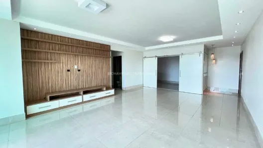 Apartamento com 3 Quartos para alugar, 154m² no Santa Maria, Uberaba