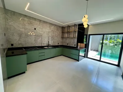 Casa de Condomínio com 3 Quartos à venda, 165m² no Jardins Bolonha, Senador Canedo