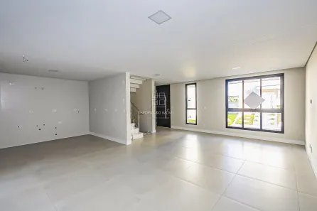 Casa de Condomínio com 4 Quartos à venda, 229m² no Pinheirinho, Curitiba