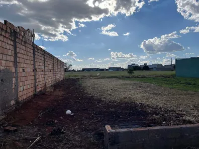 Lote/Terreno à venda, 261m² no Parque das Laranjeiras, Uberaba