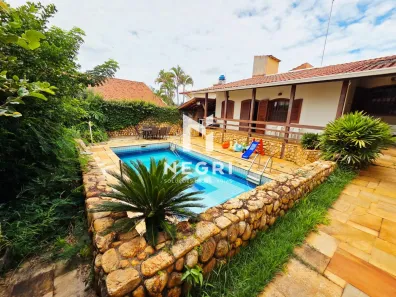 Casa com 4 Quartos à venda, 225m² no Cidade Universitária, Campinas
