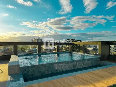 Apartamento com 2 Quartos para alugar, 80m² no Canto, Florianópolis