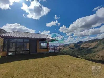 Casa de Condomínio com 3 Quartos à venda, 228m² no Pedro do Rio, Petrópolis