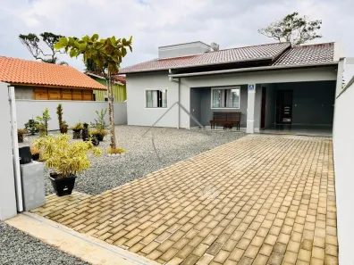 Casa com 2 Quartos à venda, 105m² no Praia do Ervino, São Francisco do Sul