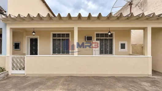 Casa com 2 Quartos à venda, 49m² no Vila Valqueire, Rio de Janeiro