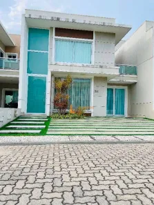 Casa de Condomínio com 3 Quartos à venda, 240m² no Sabiaguaba, Fortaleza