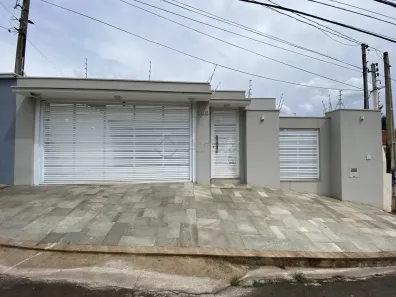 Casa com 3 Quartos à venda, 230m² no Chácara Machadinho I, Americana