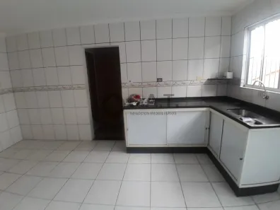 Casa com 2 Quartos para alugar, 80m² no Vila Carvalho, Sorocaba
