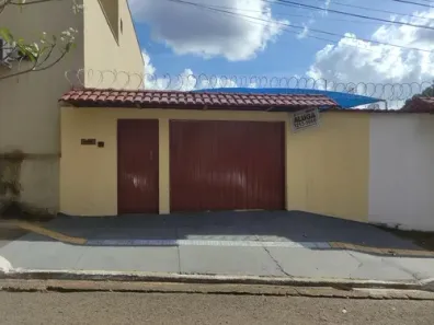 Casa com 3 Quartos para alugar, 90m² no Parque Amazônia, Goiânia