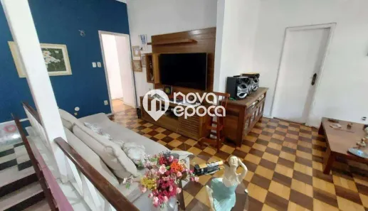 Casa com 7 Quartos à venda, 312m² no Grajaú, Rio de Janeiro