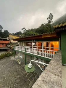 Casa com 3 Quartos para alugar, 208m² no Cascata dos Amores, Teresópolis