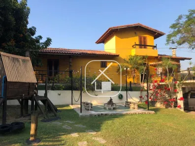 Fazenda/Sítio com 3 Quartos à venda, 1100m² no Maracatu, Guararema