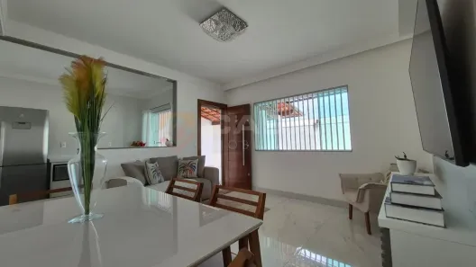 Sobrado com 3 Quartos à venda, 130m² no Planície da Serra, Serra