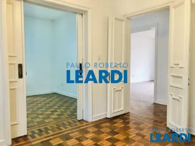 Casa com 3 Quartos para alugar, 260m² no Água Branca, São Paulo