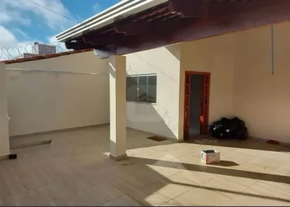 Casa com 3 Quartos à venda, 250m² no Cidade Jardim, Uberlândia