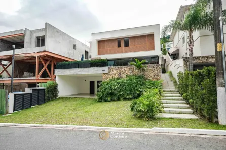 Sobrado com 4 Quartos à venda, 368m² no Tamboré, Santana de Parnaíba