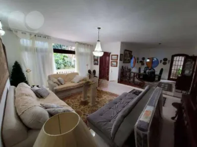 Casa com 5 Quartos à venda, 331m² no Piratininga, Niterói