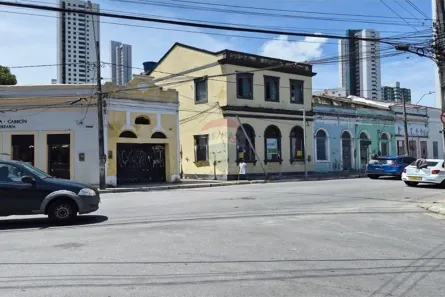 Imóvel Comercial para alugar, 525m² no Poço, Recife