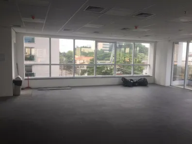 Sala Comercial para venda ou aluguel, 400m² no Jardim das Acácias, São Paulo