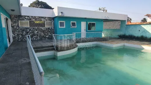 Casa com 5 Quartos para alugar, 1050m² no Coqueiral, Araruama