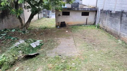 Lote/Terreno à venda, 280m² no Jardim Ivonete, Poá