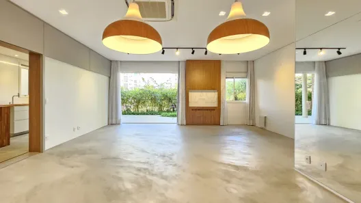 Casa de Condomínio com 2 Quartos à venda, 200m² no Tamboré, Santana de Parnaíba