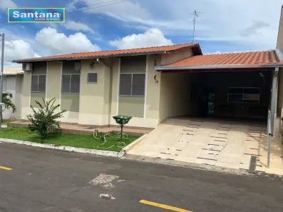 Casa de Condomínio com 4 Quartos à venda, 168m² no Residencial Village, Caldas Novas