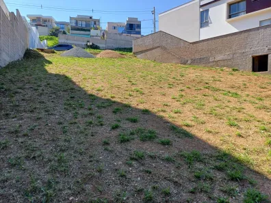 Lote/Terreno à venda, 677m² no Parque Guadalajara, Juiz de Fora