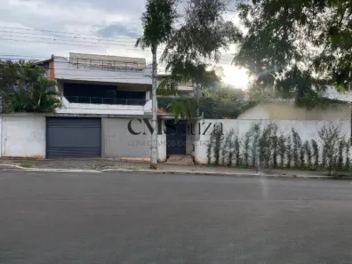 Casa com 5 Quartos à venda, 560m² no Quebec, Londrina