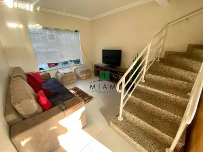 Sobrado com 4 Quartos à venda, 145m² no Guabirotuba, Curitiba