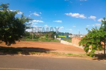 Lote/Terreno à venda, 250m² no Loteamento Terra Jardim, Uberaba