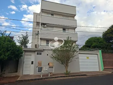 Apartamento com 2 Quartos para alugar, 70m² no Santa Mônica, Uberlândia
