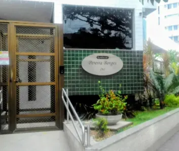 Apartamento com 3 Quartos para alugar, 97m² no Derby, Recife