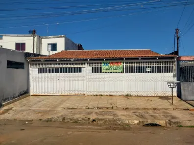 Casa com 3 Quartos à venda, 100m² no Recanto das Emas, Brasília