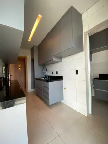 Apartamento com 3 Quartos para alugar, 98m² no Santa Rosa, Cuiabá