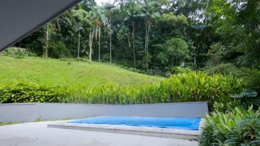 Casa com 3 Quartos à venda, 300m² no América, Joinville