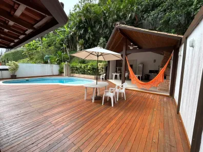 Casa de Condomínio com 5 Quartos à venda, 394m² no Itacoatiara, Niterói