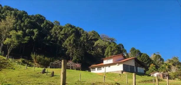 Fazenda/Sítio com 4 Quartos à venda, 20000m² no , Alfredo Wagner