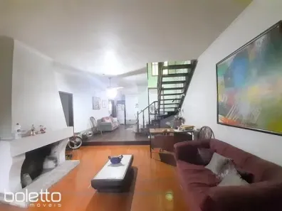Casa com 4 Quartos à venda, 195m² no Passo da Areia, Porto Alegre